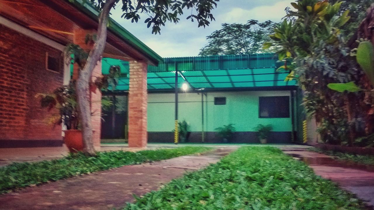 Apart Hotel Las Guayabas Puerto Iguazú Zewnętrze zdjęcie